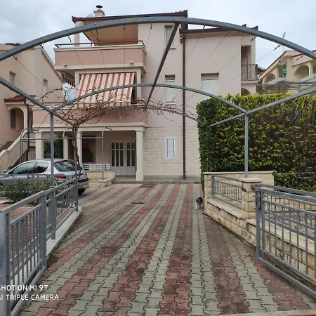 Svrco Apartment Zaboric