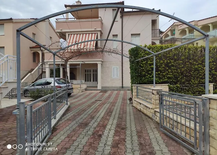 Svrco アパート ザボリッチ